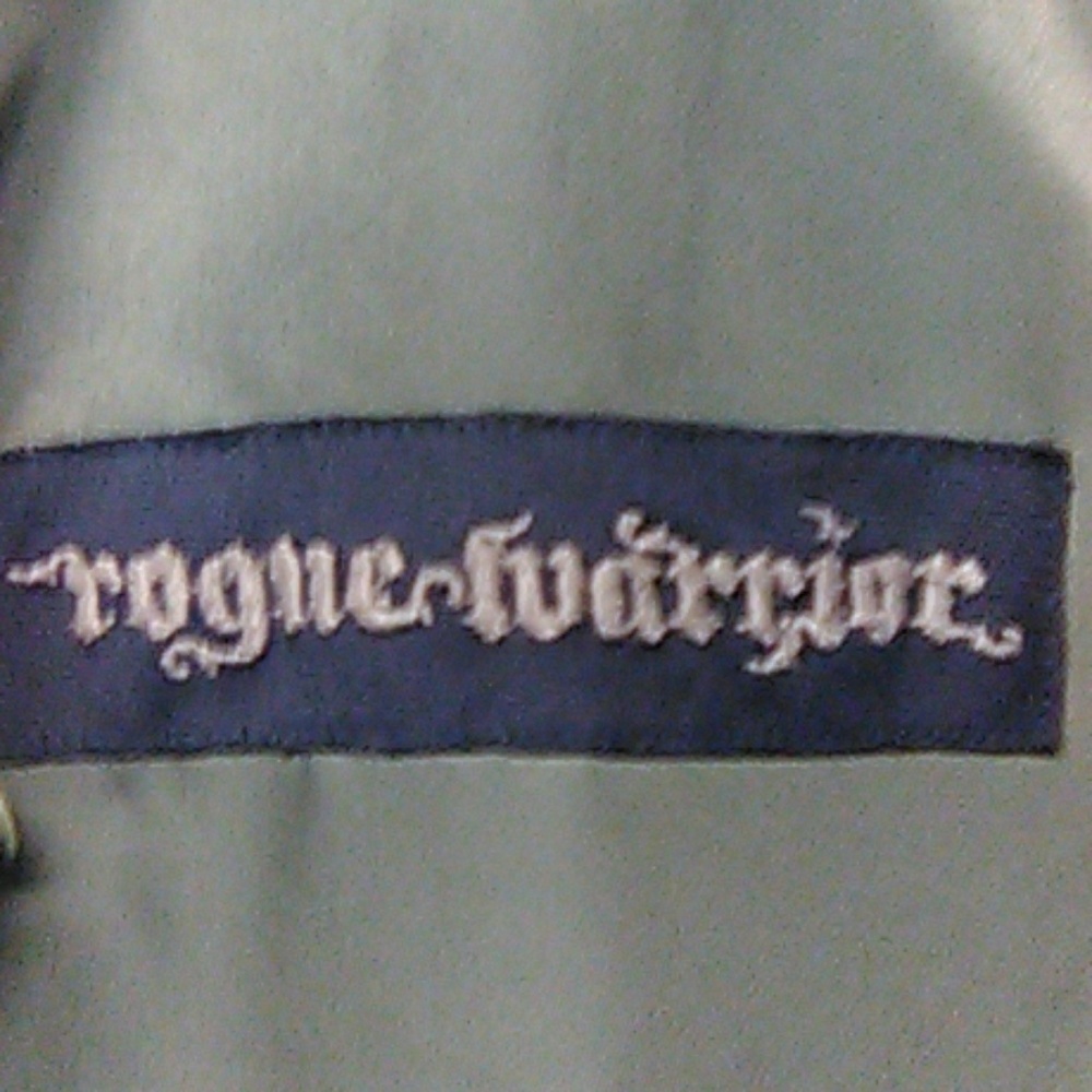 Juicy Couture - Picture 2 of 9